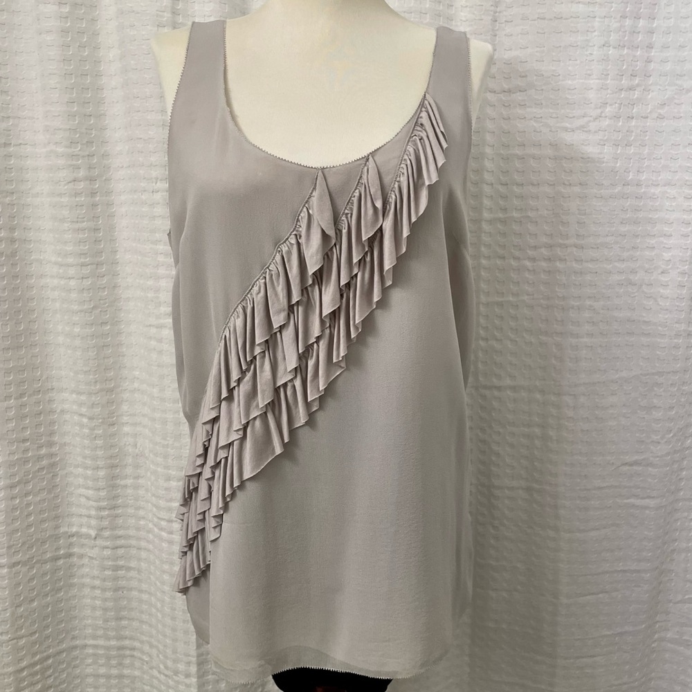 Banana Republic 100% Silk Top with ruffle detail in Light Grey Size M like new
